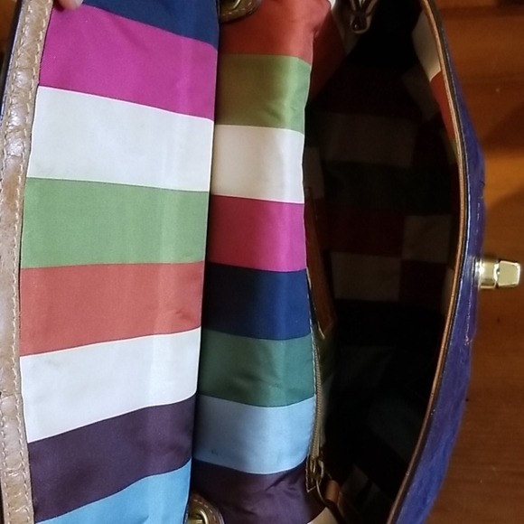 Coach Willis Limited Edition Crossbody Bag - Picture 5 of 10